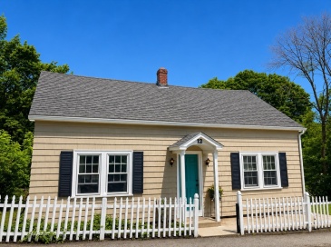 12 Denny Pl, Leicester, Massachusetts, 3 Bedrooms Bedrooms, 6 Rooms Rooms,1.5 BathroomsBathrooms,Residential,For Sale,Denny Pl,73533271