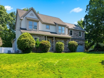9 Tennyson Dr, Manchester, New Hampshire, 4 Bedrooms Bedrooms, 10 Rooms Rooms,2.5 BathroomsBathrooms,Residential,For Sale,Tennyson Dr,73541827 9 Tennyson Dr, Manchester, New Hampshire, 4 Bedrooms Bedrooms, 10 Rooms Rooms,2.5 BathroomsBathrooms,Residential,For Sale,Tennyson Dr,73541827