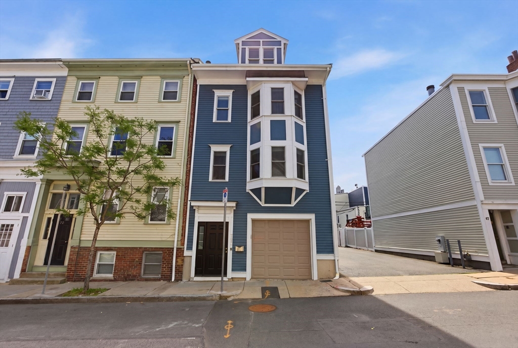 71 School Street, Boston, Massachusetts, 4 Bedrooms Bedrooms, 8 Rooms Rooms,3.5 BathroomsBathrooms,Residential,For Sale,School Street,73523663