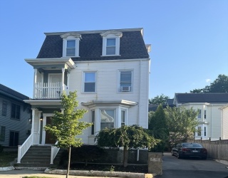 88 Pearl St, Somerville, Massachusetts, 2 Bedrooms Bedrooms, 4 Rooms Rooms,1 BathroomBathrooms,Residential Lease,For Rent,Pearl St,73548398