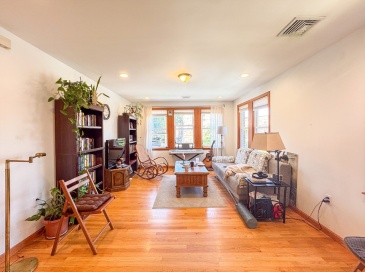 64 Colborne Rd, Boston, Massachusetts, 3 Bedrooms Bedrooms, 5 Rooms Rooms,1.5 BathroomsBathrooms,Residential Lease,For Rent,Colborne Rd,73548421