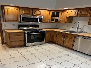 7 Gorham Road, Medford, Massachusetts, 4 Bedrooms Bedrooms, 7 Rooms Rooms,2 BathroomsBathrooms,Residential Lease,For Rent,Gorham Road,73548425