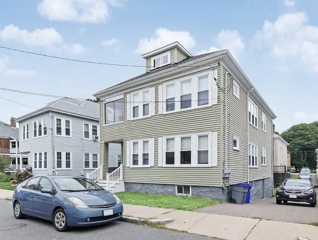 10 Branton Street, Boston, Massachusetts, 3 Bedrooms Bedrooms, 6 Rooms Rooms,1 BathroomBathrooms,Residential Lease,For Rent,Branton Street,73548355