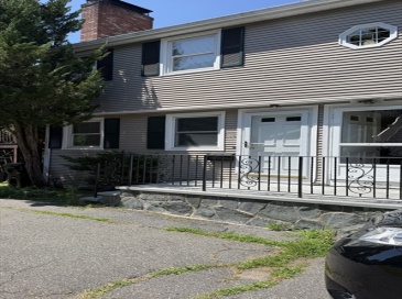 106 Green Street, Marblehead, Massachusetts, 2 Bedrooms Bedrooms, 5 Rooms Rooms,1 BathroomBathrooms,Residential Lease,For Rent,Green Street,73548437