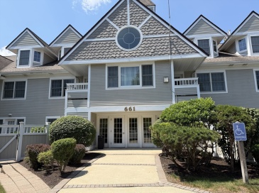 661 Lowell St, Lexington, Massachusetts, 2 Bedrooms Bedrooms, 4 Rooms Rooms,2 BathroomsBathrooms,Residential Lease,For Rent,Lowell St,73548444