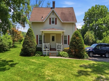 33-37 Cottage St, Amherst, Massachusetts, 7 Bedrooms Bedrooms, 6 Rooms Rooms,4 BathroomsBathrooms,Residential,For Sale,Cottage St,73548443