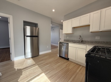 413 Boston St, Lynn, Massachusetts, 2 Bedrooms Bedrooms, 4 Rooms Rooms,1 BathroomBathrooms,Residential Lease,For Rent,Boston St,73548474