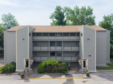 1195 Grafton Street, Worcester, Massachusetts, 2 Bedrooms Bedrooms, 5 Rooms Rooms,1 BathroomBathrooms,Residential Lease,For Rent,Grafton Street,73535131