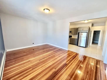 525 Charles Street, Providence, Rhode Island, 3 Bedrooms Bedrooms, 6 Rooms Rooms,1 BathroomBathrooms,Residential Lease,For Rent,Charles Street,73548543
