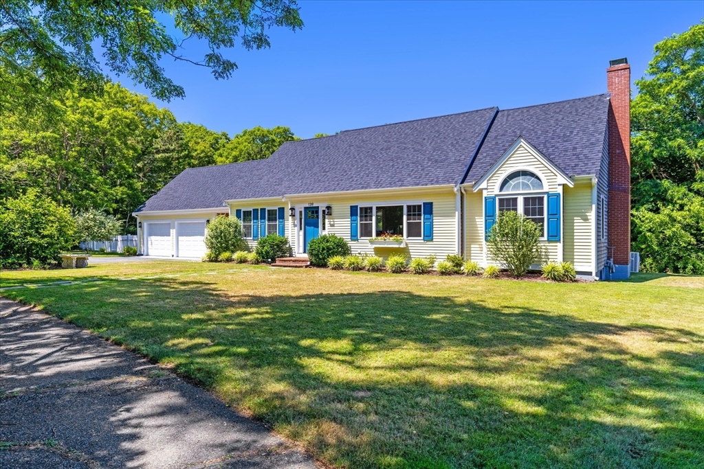 139 Fuller Rd, Barnstable, Massachusetts, 3 Bedrooms Bedrooms, 7 Rooms Rooms,3 BathroomsBathrooms,Residential,For Sale,Fuller Rd,73541765