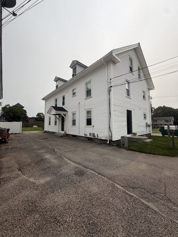 13 Ives, Blackstone, Massachusetts, 3 Bedrooms Bedrooms, 6 Rooms Rooms,1 BathroomBathrooms,Residential Lease,For Rent,Ives,73548550