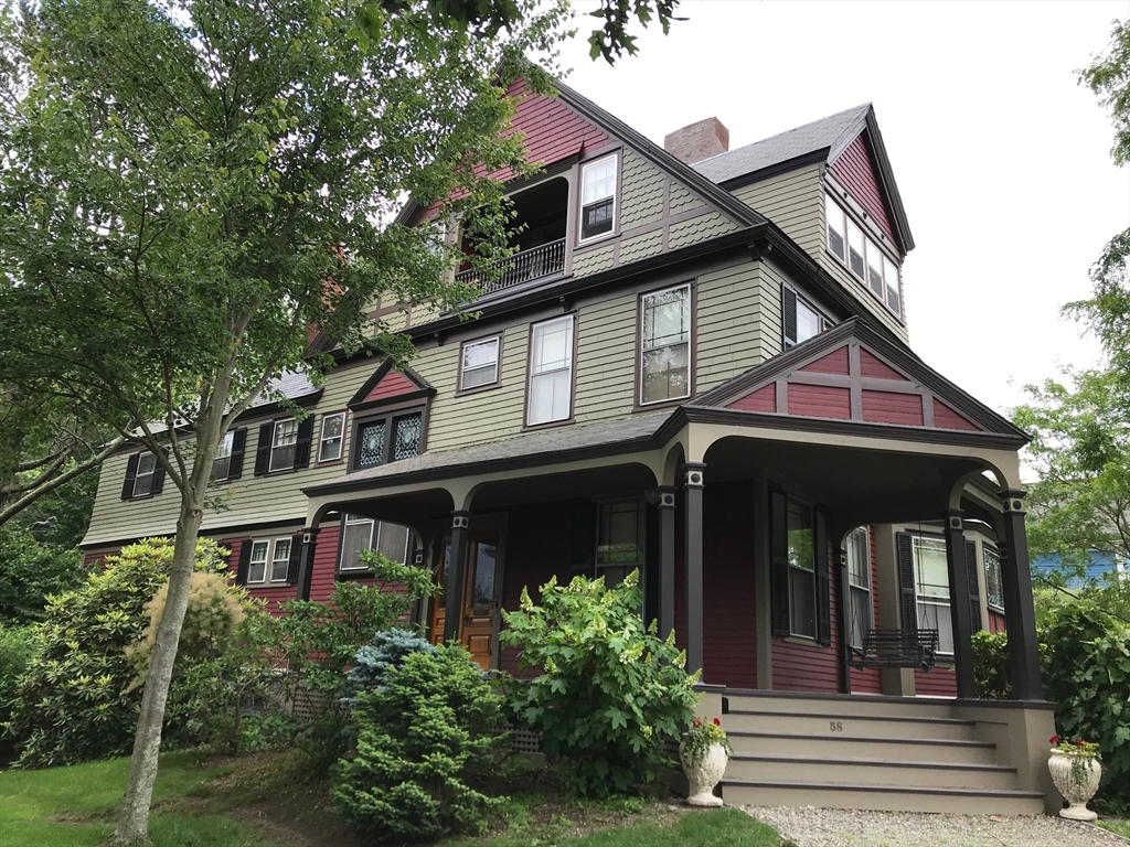 58 Summer St, Taunton, Massachusetts, 5 Bedrooms Bedrooms, 12 Rooms Rooms,3 BathroomsBathrooms,Residential,For Sale,Summer St,73543051