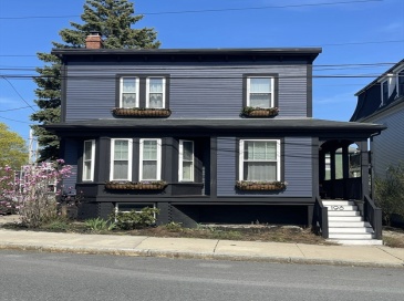 198 Byron St, Boston, Massachusetts, 3 Bedrooms Bedrooms, 10 Rooms Rooms,2 BathroomsBathrooms,Residential Lease,For Rent,Byron St,73548566