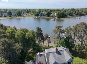 17 Cove Ln, Dennis, Massachusetts, 4 Bedrooms Bedrooms, 8 Rooms Rooms,2.5 BathroomsBathrooms,Residential,For Sale,Cove Ln,73537412