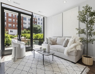 99 Sumner St, Boston, Massachusetts, 1 Bedroom Bedrooms, 4 Rooms Rooms,1 BathroomBathrooms,Residential,For Sale,Sumner St,73548575