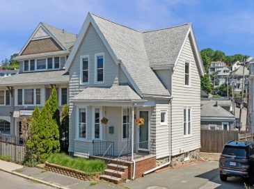 32 Puritan Road, Swampscott, Massachusetts, 3 Bedrooms Bedrooms, 7 Rooms Rooms,1.5 BathroomsBathrooms,Residential,For Sale,Puritan Road,73548583 32 Puritan Road, Swampscott, Massachusetts, 3 Bedrooms Bedrooms, 7 Rooms Rooms,1.5 BathroomsBathrooms,Residential,For Sale,Puritan Road,73548583