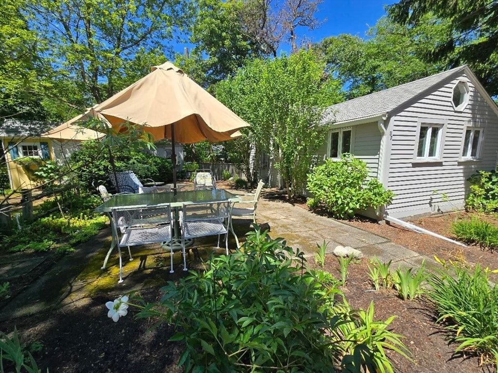 262 Old Wharf Road, Dennis, Massachusetts, 2 Bedrooms Bedrooms, 4 Rooms Rooms,1 BathroomBathrooms,Residential,For Sale,Old Wharf Road,73548626