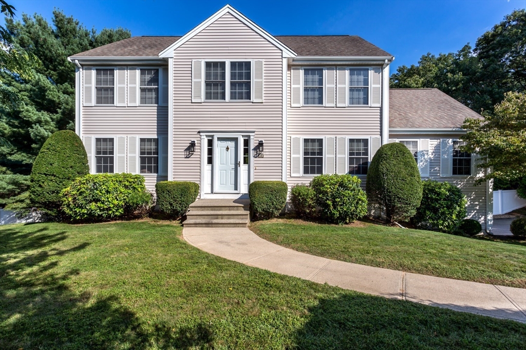19 Padden Rd, Franklin, Massachusetts, 4 Bedrooms Bedrooms, 8 Rooms Rooms,2.5 BathroomsBathrooms,Residential,For Sale,Padden Rd,73548634