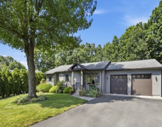 9 Keith Cir, Ludlow, Massachusetts, 3 Bedrooms Bedrooms, 5 Rooms Rooms,1.5 BathroomsBathrooms,Residential,For Sale,Keith Cir,73548639