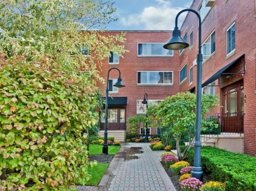 45 Green Street, Brookline, Massachusetts, 1 Bedroom Bedrooms, 3 Rooms Rooms,1 BathroomBathrooms,Residential Lease,For Rent,Green Street,73548645 45 Green Street, Brookline, Massachusetts, 1 Bedroom Bedrooms, 3 Rooms Rooms,1 BathroomBathrooms,Residential Lease,For Rent,Green Street,73548645