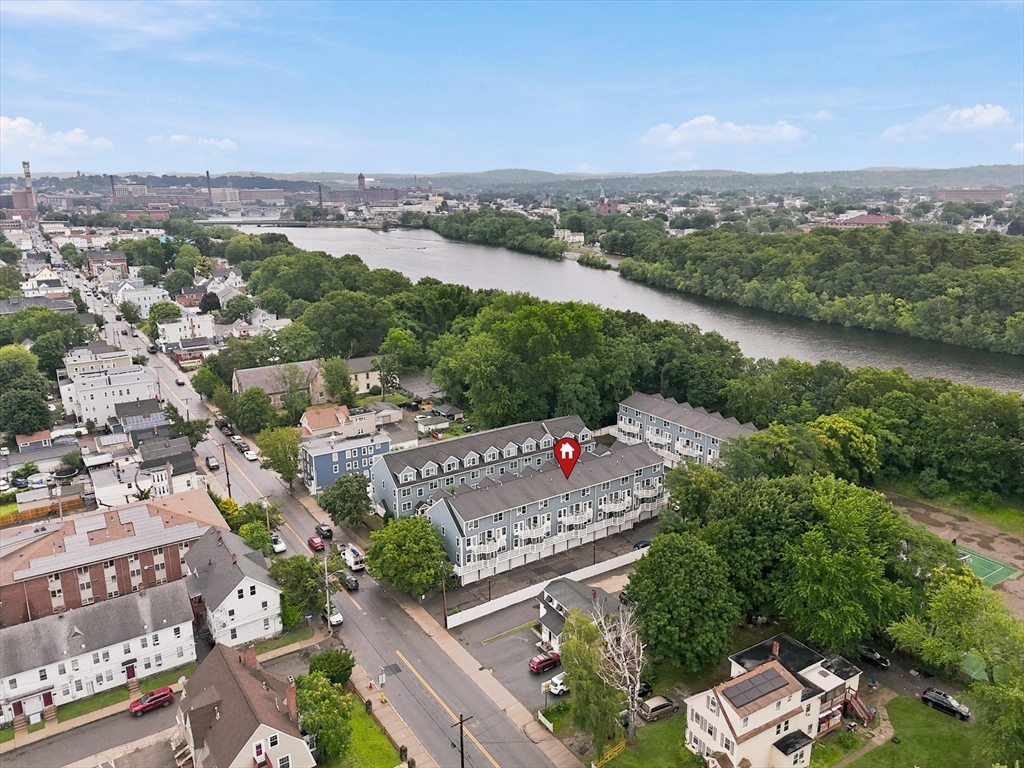 312 Water St, Lawrence, Massachusetts, 2 Bedrooms Bedrooms, 4 Rooms Rooms,1.5 BathroomsBathrooms,Residential,For Sale,Water St,73548642