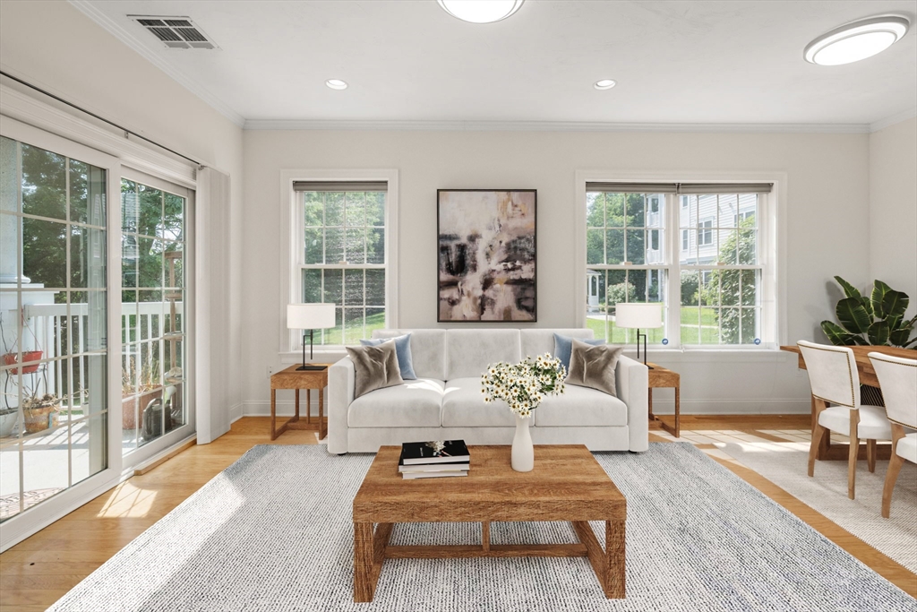 2107 Davenport Ave, Canton, Massachusetts, 2 Bedrooms Bedrooms, 5 Rooms Rooms,2 BathroomsBathrooms,Residential,For Sale,Davenport Ave,73548655