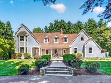 20 Winter Street, Medfield, Massachusetts, 4 Bedrooms Bedrooms, 12 Rooms Rooms,2.5 BathroomsBathrooms,Residential,For Sale,Winter Street,73548388 20 Winter Street, Medfield, Massachusetts, 4 Bedrooms Bedrooms, 12 Rooms Rooms,2.5 BathroomsBathrooms,Residential,For Sale,Winter Street,73548388