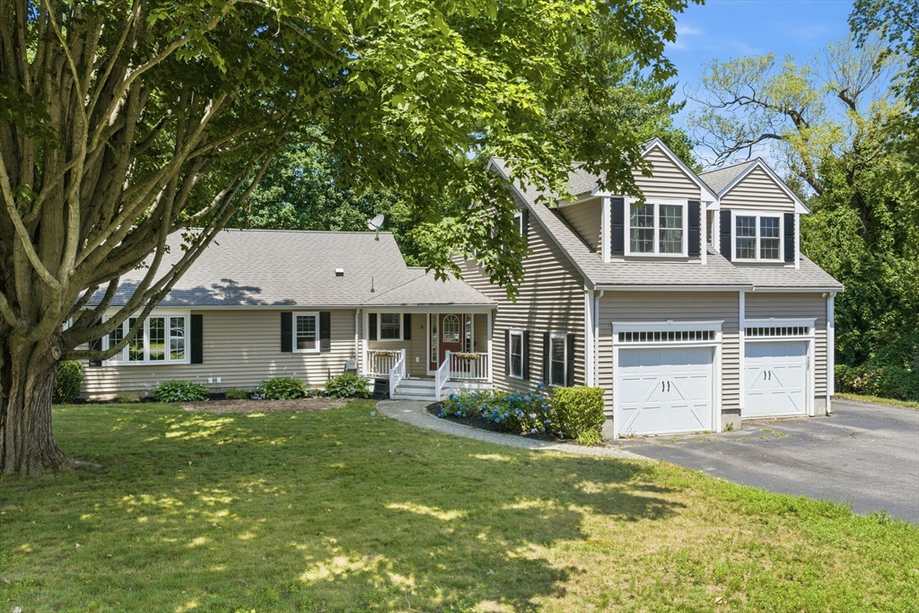 11 Baker Street, Halifax, Massachusetts, 3 Bedrooms Bedrooms, 7 Rooms Rooms,2 BathroomsBathrooms,Residential,For Sale,Baker Street,73548672