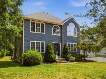 36 S. Brown St., Dartmouth, Massachusetts, 4 Bedrooms Bedrooms, 9 Rooms Rooms,2.5 BathroomsBathrooms,Residential,For Sale,S. Brown St.,73544100