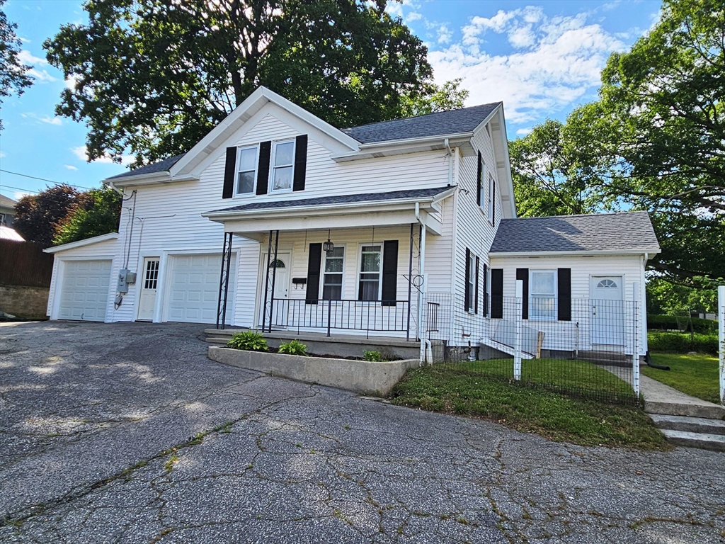 168 Spring St, Woonsocket, Rhode Island, 4 Bedrooms Bedrooms, 7 Rooms Rooms,1 BathroomBathrooms,Residential,For Sale,Spring St,73548685