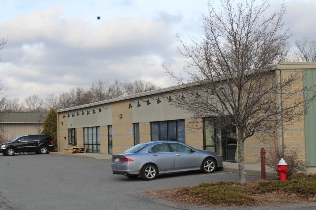 51 Sumner St, Milford, Massachusetts, ,Commercial Lease,For Rent,Sumner St,73548686