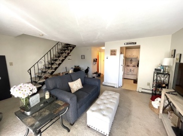24 Highland, Cambridge, Massachusetts, 2 Bedrooms Bedrooms, 3 Rooms Rooms,1 BathroomBathrooms,Residential Lease,For Rent,Highland,73548723 24 Highland, Cambridge, Massachusetts, 2 Bedrooms Bedrooms, 3 Rooms Rooms,1 BathroomBathrooms,Residential Lease,For Rent,Highland,73548723