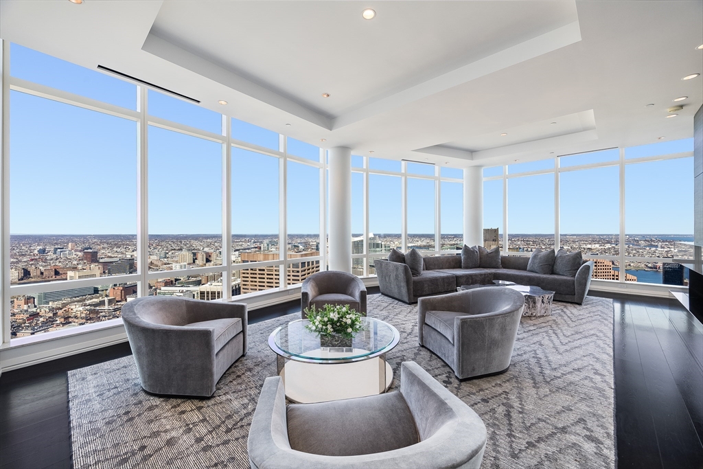 1 Franklin St, Boston, Massachusetts, 3 Bedrooms Bedrooms, 5 Rooms Rooms,4.5 BathroomsBathrooms,Residential,For Sale,Franklin St,73474656