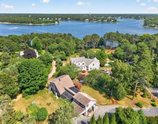 30 Fairway Road, Yarmouth, Massachusetts, 3 Bedrooms Bedrooms, 6 Rooms Rooms,2 BathroomsBathrooms,Residential,For Sale,Fairway Road,73548767
