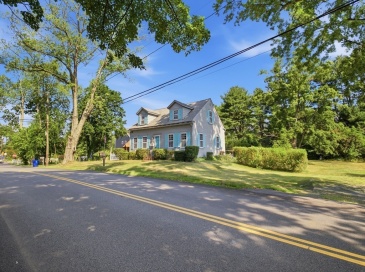 989 Cohannet St, Taunton, Massachusetts, 3 Bedrooms Bedrooms, 6 Rooms Rooms,1 BathroomBathrooms,Residential,For Sale,Cohannet St,73548768 989 Cohannet St, Taunton, Massachusetts, 3 Bedrooms Bedrooms, 6 Rooms Rooms,1 BathroomBathrooms,Residential,For Sale,Cohannet St,73548768