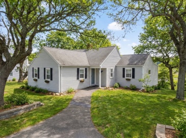 345 Quaker Road, Falmouth, Massachusetts, 3 Bedrooms Bedrooms, 6 Rooms Rooms,2 BathroomsBathrooms,Residential,For Sale,Quaker Road,73484498 345 Quaker Road, Falmouth, Massachusetts, 3 Bedrooms Bedrooms, 6 Rooms Rooms,2 BathroomsBathrooms,Residential,For Sale,Quaker Road,73484498