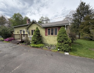 88 Newell Pond Rd, Greenfield, Massachusetts, 1 Bedroom Bedrooms, 5 Rooms Rooms,1 BathroomBathrooms,Residential,For Sale,Newell Pond Rd,73518608