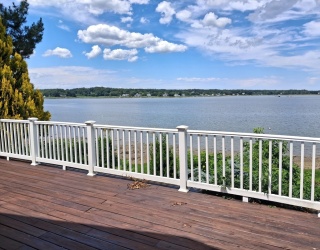 18 Shore Dr, Kingston, Massachusetts, 2 Bedrooms Bedrooms, 4 Rooms Rooms,1 BathroomBathrooms,Residential Lease,For Rent,Shore Dr,73541990
