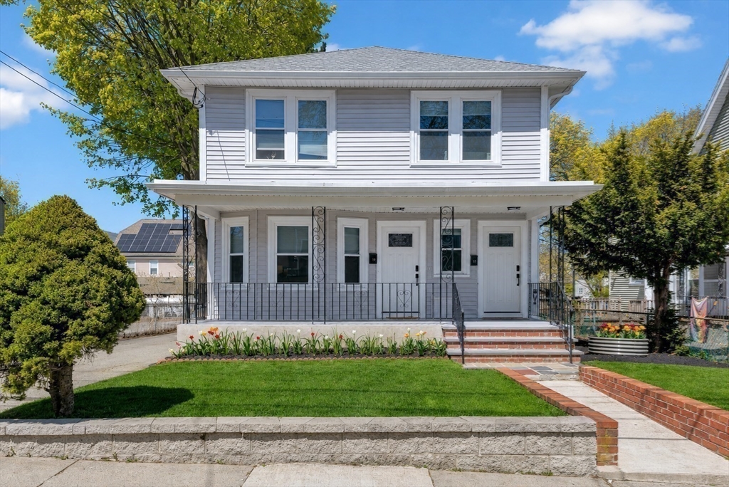 19 Fourth St, Medford, Massachusetts, 2 Bedrooms Bedrooms, 5 Rooms Rooms,2 BathroomsBathrooms,Residential,For Sale,Fourth St,73509469