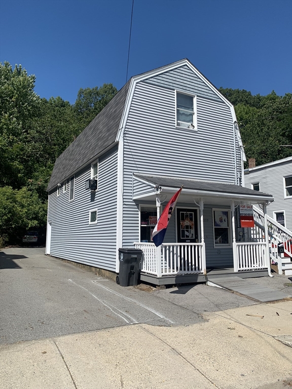 219 River, Haverhill, Massachusetts, 3 Bedrooms Bedrooms, 7 Rooms Rooms,2 BathroomsBathrooms,Residential Income,For Sale,River,73450871