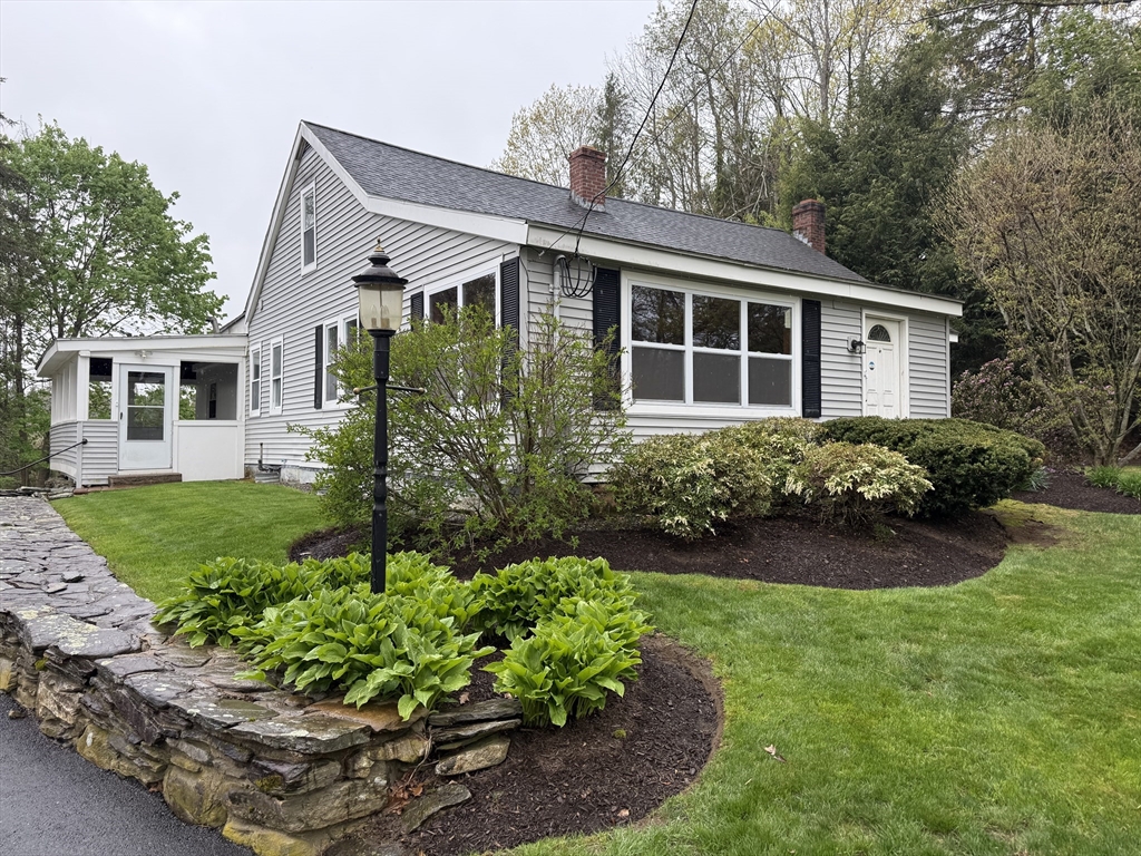 84 Emerald Rd, Rutland, Massachusetts, 3 Bedrooms Bedrooms, 8 Rooms Rooms,1 BathroomBathrooms,Residential Lease,For Rent,Emerald Rd,73519170