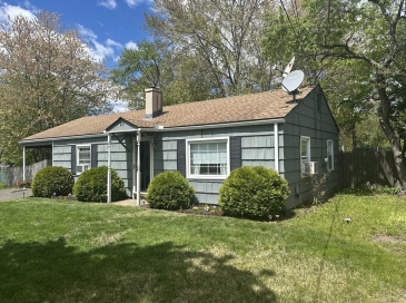 20 Keddy St, Springfield, Massachusetts, 3 Bedrooms Bedrooms, 5 Rooms Rooms,1 BathroomBathrooms,Residential,For Sale,Keddy St,73517418