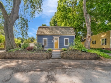 9 Kendricks Ct, Amesbury, Massachusetts, 3 Bedrooms Bedrooms, 5 Rooms Rooms,1 BathroomBathrooms,Residential,For Sale,Kendricks Ct,73532062 9 Kendricks Ct, Amesbury, Massachusetts, 3 Bedrooms Bedrooms, 5 Rooms Rooms,1 BathroomBathrooms,Residential,For Sale,Kendricks Ct,73532062
