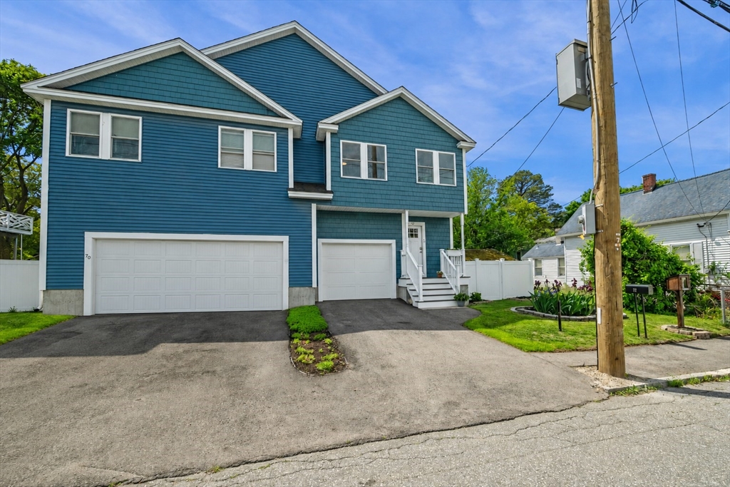 72 Manchester St, Lowell, Massachusetts, 3 Bedrooms Bedrooms, 5 Rooms Rooms,2.5 BathroomsBathrooms,Residential,For Sale,Manchester St,73528155