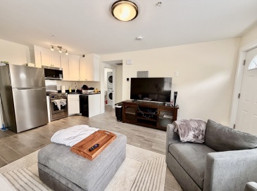 13 Dalby St, Newton, Massachusetts, 2 Bedrooms Bedrooms, 3 Rooms Rooms,1 BathroomBathrooms,Residential Lease,For Rent,Dalby St,73548956 13 Dalby St, Newton, Massachusetts, 2 Bedrooms Bedrooms, 3 Rooms Rooms,1 BathroomBathrooms,Residential Lease,For Rent,Dalby St,73548956
