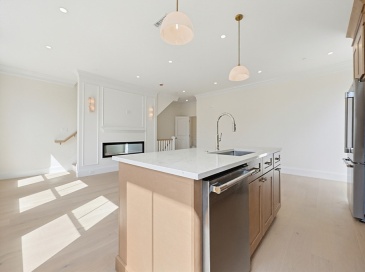 257 Market Street, Boston, Massachusetts, 3 Bedrooms Bedrooms, 6 Rooms Rooms,3.5 BathroomsBathrooms,Residential,For Sale,Market Street,73548971
