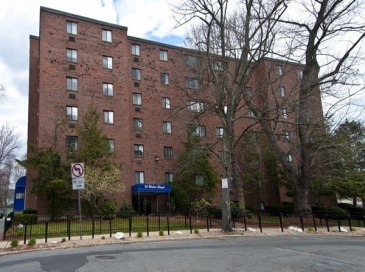 50 Water St, Medford, Massachusetts, 1 Bedroom Bedrooms, 3 Rooms Rooms,1 BathroomBathrooms,Residential,For Sale,Water St,73548820 50 Water St, Medford, Massachusetts, 1 Bedroom Bedrooms, 3 Rooms Rooms,1 BathroomBathrooms,Residential,For Sale,Water St,73548820