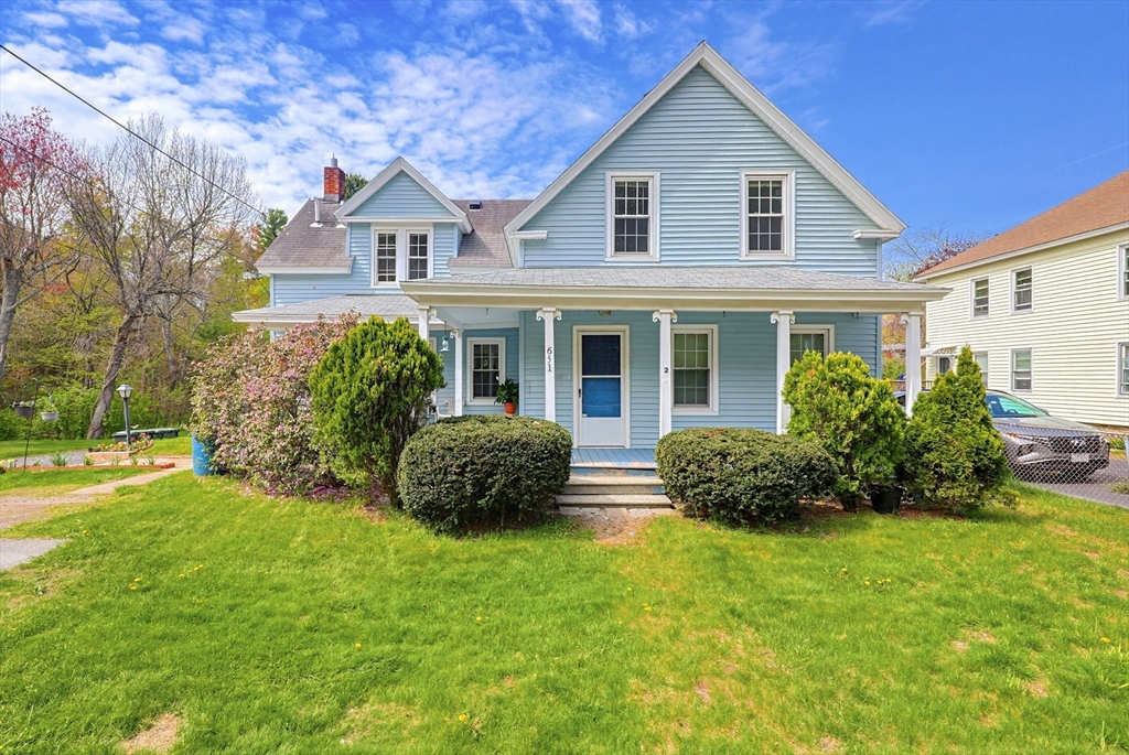 651 Main St, Oxford, Massachusetts, 4 Bedrooms Bedrooms, 9 Rooms Rooms,2 BathroomsBathrooms,Residential Income,For Sale,Main St,73514346