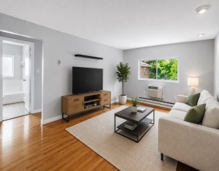 7 Glen Ave, Chelmsford, Massachusetts, 2 Bedrooms Bedrooms, 4 Rooms Rooms,1 BathroomBathrooms,Residential Lease,For Rent,Glen Ave,73549053