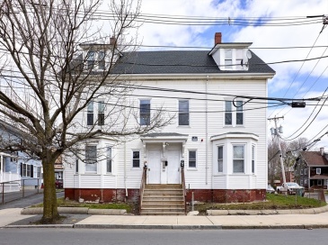 133 Chestnut St, Lynn, Massachusetts, 12 Bedrooms Bedrooms, 24 Rooms Rooms,6 BathroomsBathrooms,Residential Income,For Sale,Chestnut St,73548823